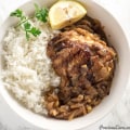 Le Poulet Yassa: Une Recette Traditionnelle Africaine Délicieuse