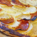 Comment préparer une tarte fine aux pommes de terre, chorizo et parmesan