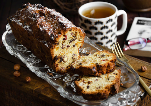 Comment préparer un délicieux gâteau aux fruits secs et au rhum ambré