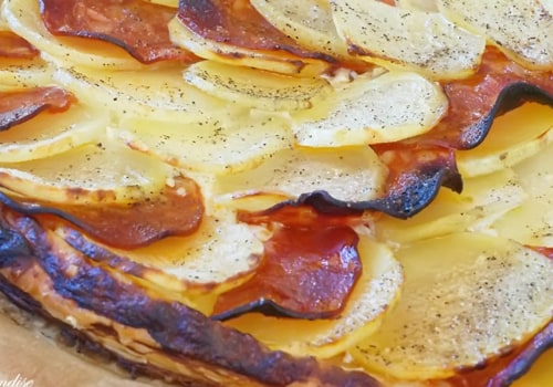 Comment préparer une tarte fine aux pommes de terre, chorizo et parmesan