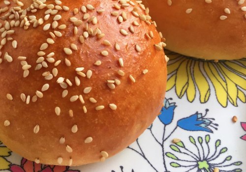 Les Petits Pains Buns pour Hamburgers: Une Recette Facile et Savoureuse